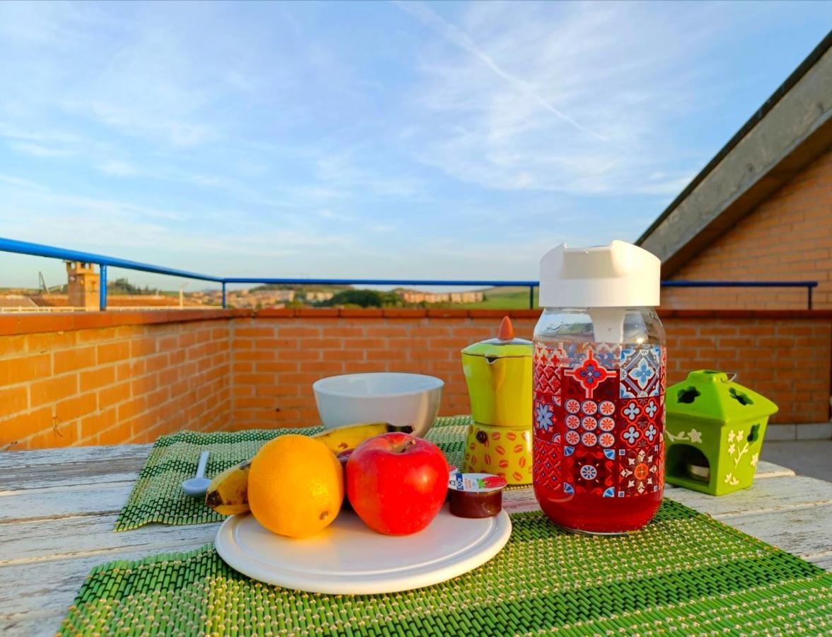 Siena Appartamento Con Splendido Terrazzo Presciano Esterno foto
